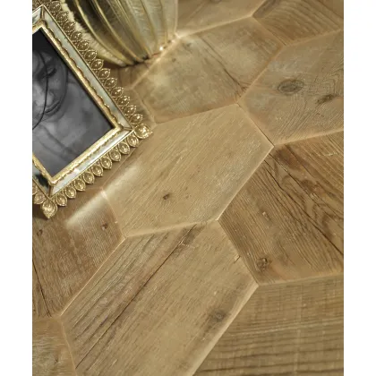 Zdjęcie Stylowa podłoga z Włoch – sześciokąty ze starej jodły