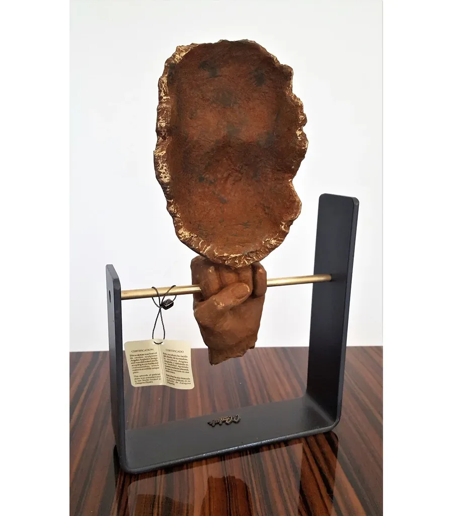 obrazek 4 Nieszablonowa figura zamyślonej damy