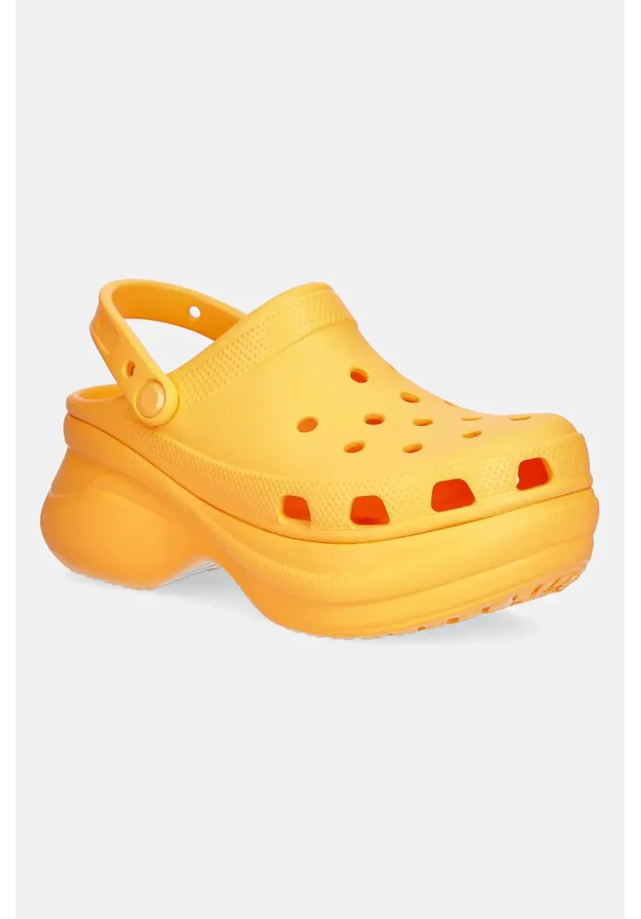 obrazek 1 Crocs klapki Classic Bae Clog W damskie kolor pomarańczowy na platformie 206302.85Q