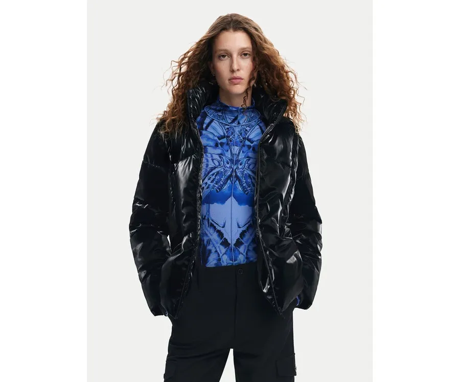 obrazek 1 Desigual Kurtka zimowa Flam 24WWEWBP Czarny Regular Fit