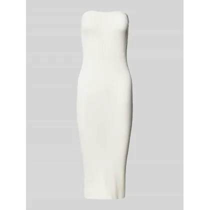 Zdjęcie Sukienka z odkrytymi ramionami o długości do kolan z efektem prążkowania model ‘WILLOW’