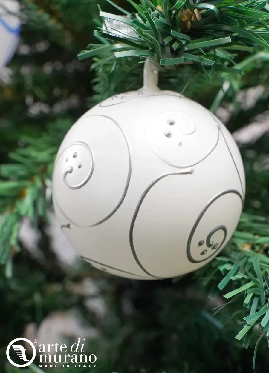 obrazek 1 Dekoracyjna szklana biała bombka ze szkła Murano