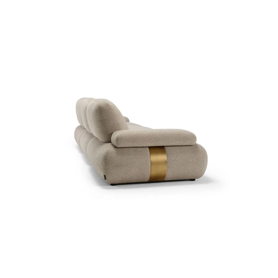 obrazek 3 Nowoczesna sofa Bristol z mosiężnymi detalami