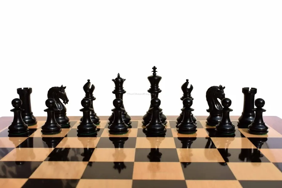 obrazek 10 Wytworny komplet St Joseph do gry w szachy - The Chess Empire