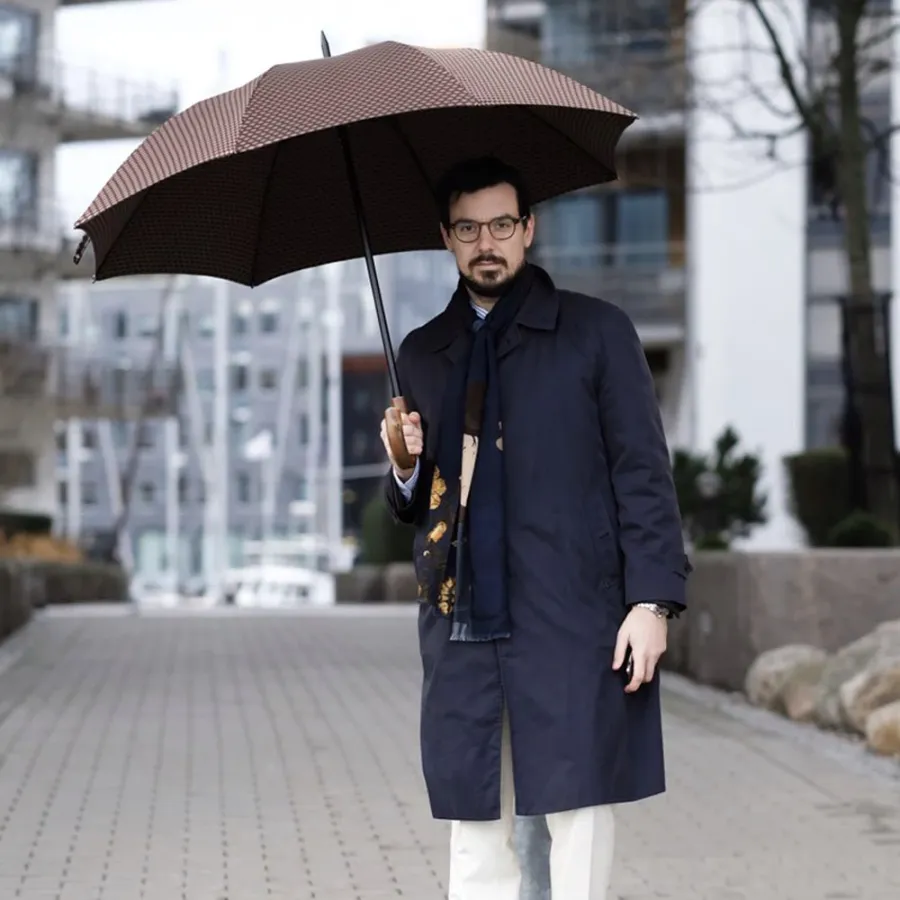 obrazek 5 Stylowy brązowy parasol męski ze wzorem w drobne romby - Pasotti