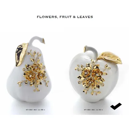 Picture A unique ceramic apple from the Italian factory - Bruno Costenaro