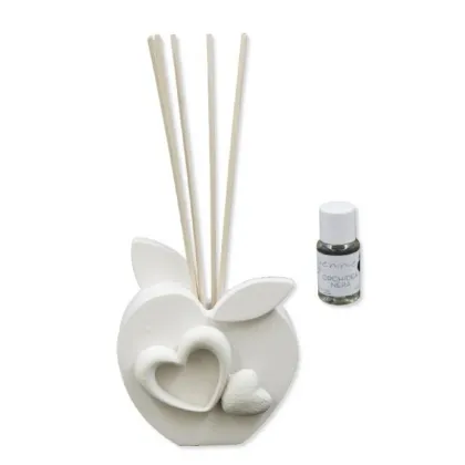 Picture A unique apple-shaped diffuser with hearts and black orchid perfume 15 ml