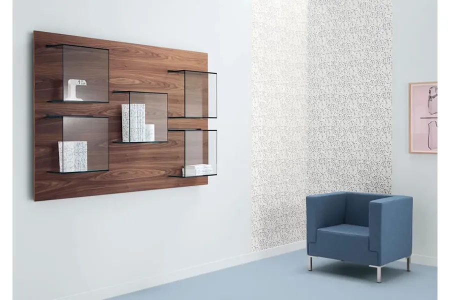 obrazek 1 Wyrafinowany panel ścienny z półkami ze szkła - Tonelli Design