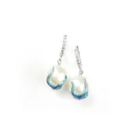 Zdjęcie Eleganckie kolczyki Srebro rodowane Białe cyrkonie Niebieska emalia Perła słodkowodna