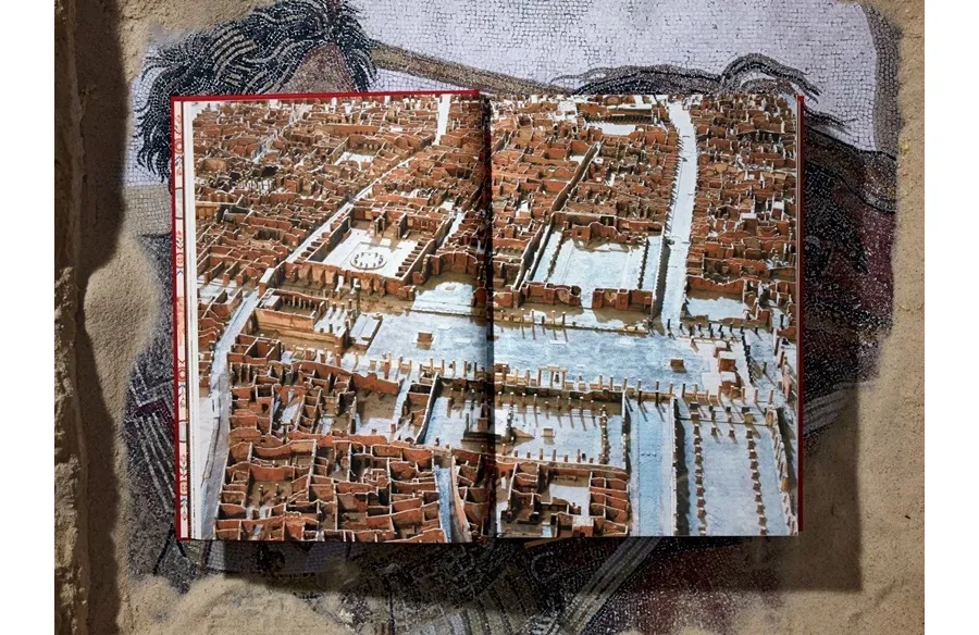 obrazek 6 Książka Fausto i Felice Niccolini. Domy i Pomniki Pompejów - Taschen