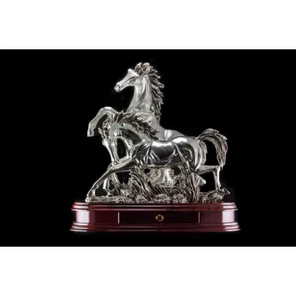 Picture An elegant pair of horses with a drawer