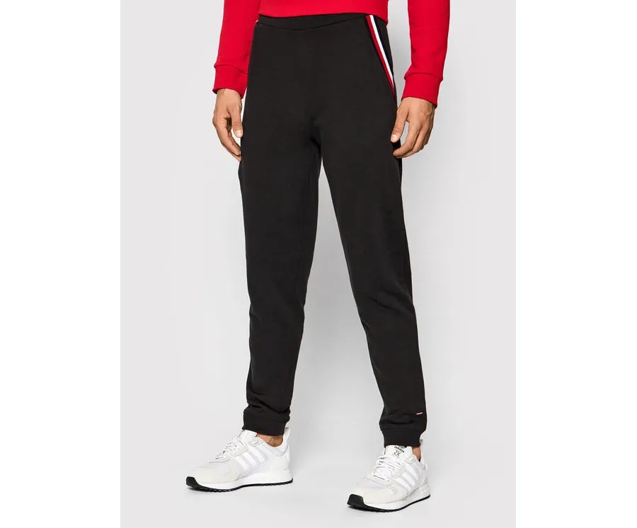 obrazek 1 Tommy Hilfiger Spodnie dresowe Track UM0UM02352 Czarny Regular Fit