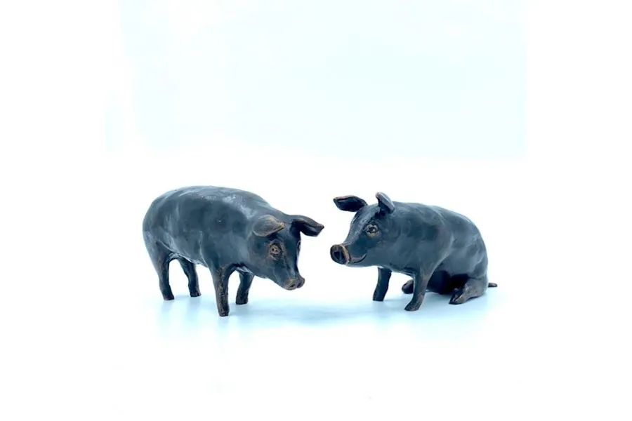 obrazek 1 Stylowe figurki z brązu "Dwie świnie" - na prezent