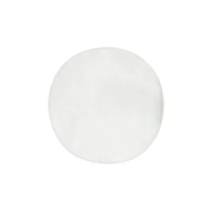 Picture A charming white carpet for a child's room