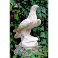 Zdjęcie Oryginalna rzeźba sokoła do ogrodu