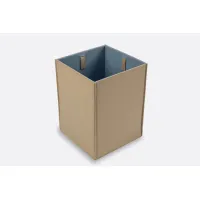 Zdjęcie Ekskluzywny skórzany kosz na papier w kolorach jasnego beżu i błękitu - idealny do biura lub gabinetu