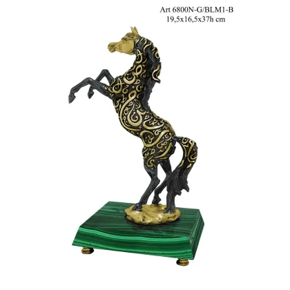 Zdjęcie Ekskluzywna pozłacana figura konia