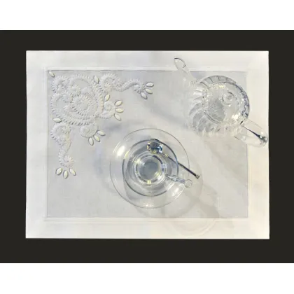 Picture Embroidered Macrame placemat