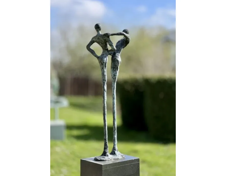 obrazek 2 Luksusowa rzeźba do ogrodu z brązu "Uścisk dłoni"