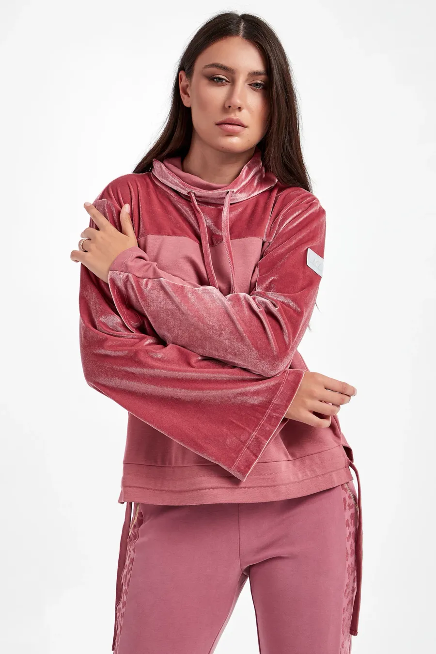 obrazek 1 Bluza dresowa damska EA7 EMPORIO ARMANI EA7 Emporio Armani