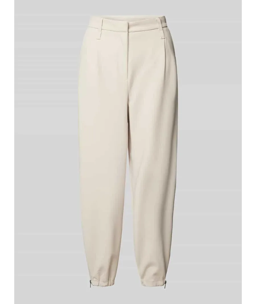 obrazek 1 Spodnie materiałowe o kroju tapered fit z zakładkami w pasie model ‘Olivia’