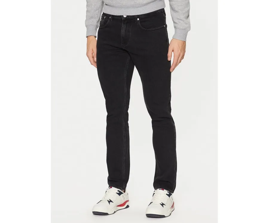 obrazek 1 Tommy Jeans Jeansy Scanton DM0DM21135 Czarny Slim Fit