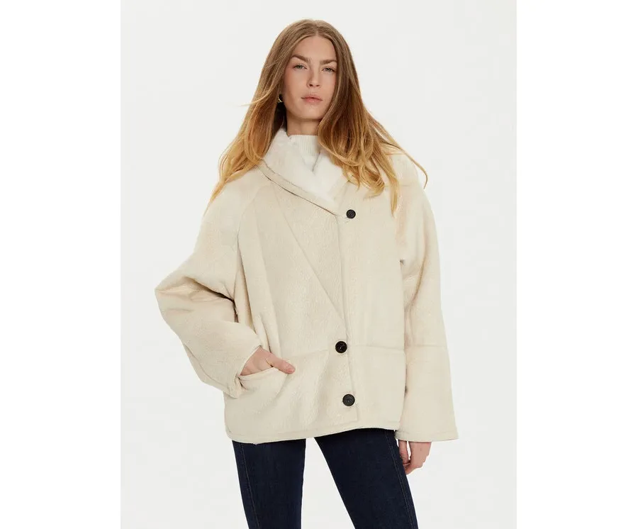 obrazek 1 ViCOLO Kożuch TS0038 Écru Regular Fit