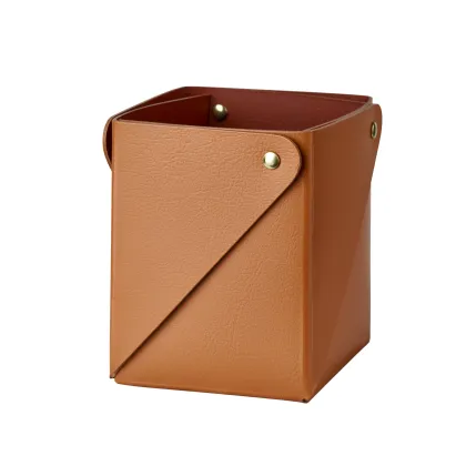 Zdjęcie Stylowe pudełko Miu ze skóry w kolorze koniaku