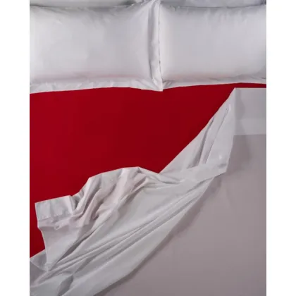 Zdjęcie Włoskie prześcieradło z satyny bawełnianej w kolorze czerwonym
