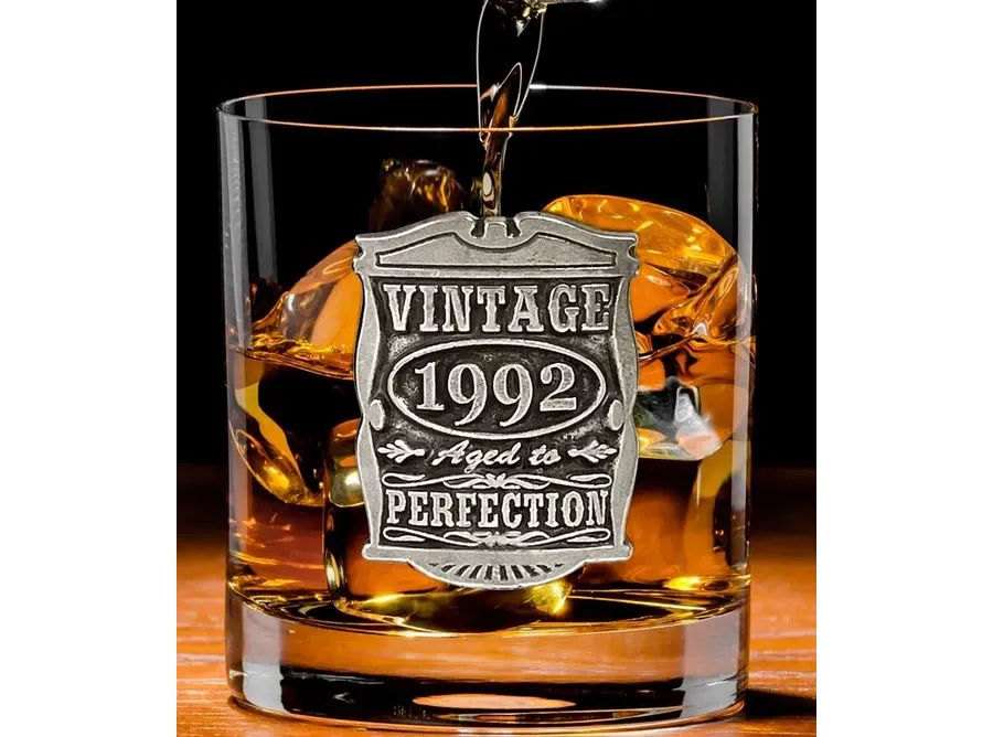obrazek 2 Elitarny prezent z Anglii - szklanka do whisky z okazji 30 urodzin