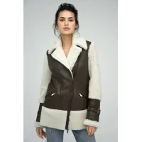 Picture Women's coat made of natural lamb fur with a modern and youthful look