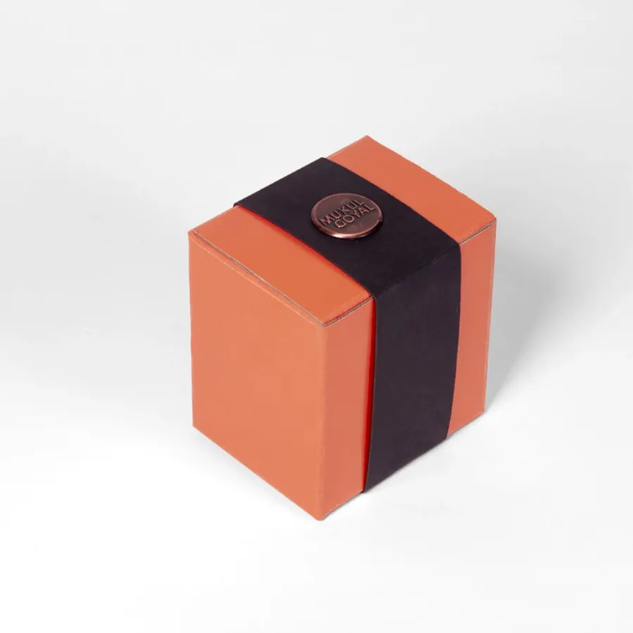 obrazek 2 Świecznik o złotym kolorze