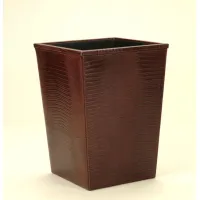 Zdjęcie Drewniany kosz pokryty skórą do stylowych biur - 23x23x31,5 cm