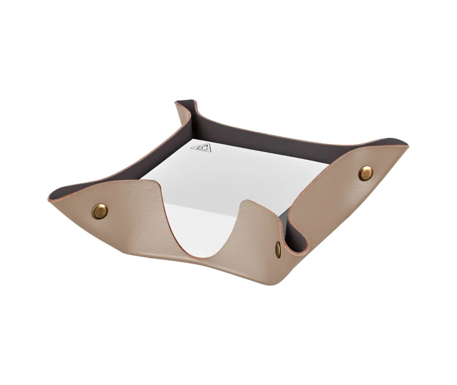 obrazek 2 Pojemnik na notes 10х10хH4 cm wykonany ze skóry w kolorze cappuccino