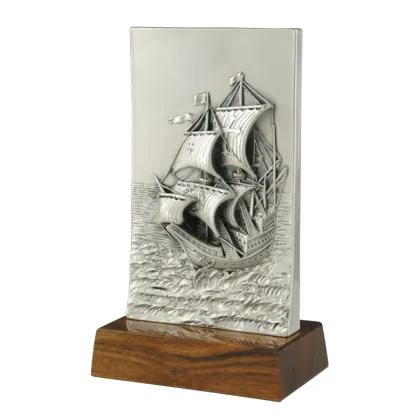 Picture Figurine with a ship - Astra Argenti store