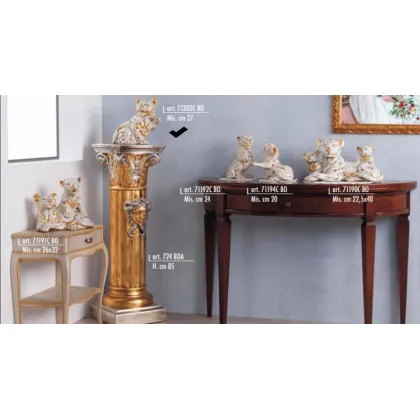 Picture Figure of a tiger with a raised paw - Valle d'oro Patchi