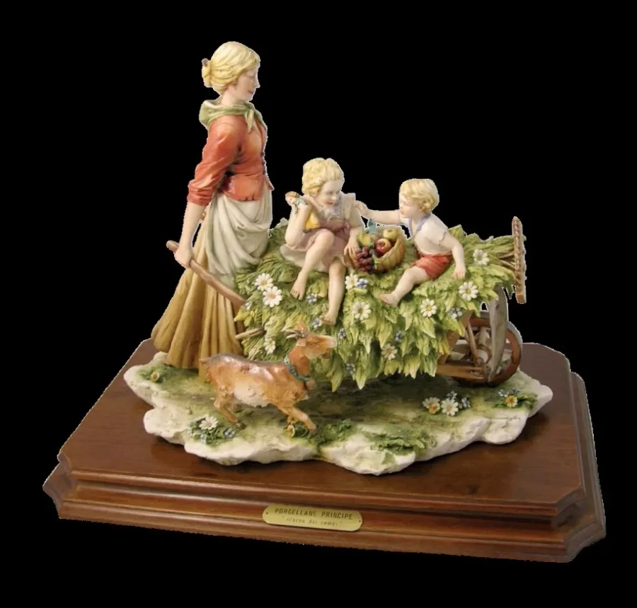 obrazek 1 Matka z dziećmi wracający z pola - włoska figurka porcelanowa