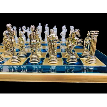 Zdjęcie Stylowy zestaw szachowy z motywem greckim idealny na prezent - The Chess Empire
