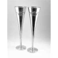 Picture Luxury set of tin wedding champagne glasses with Claddagh pattern