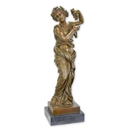 Zdjęcie Klasyczna w formie rzeźba Amfictionisa wykonana z brązu