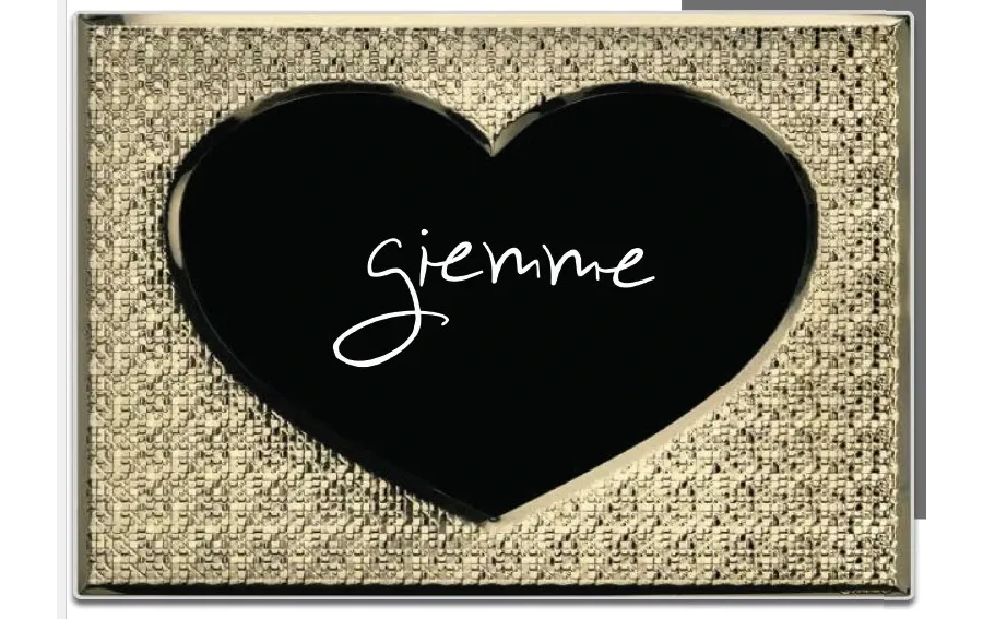 picture 1 Exclusive gold photo frame 13x18 cm in a characteristic heart shape