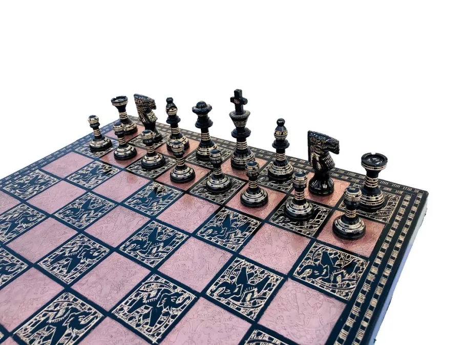 obrazek 7 Piękny komplet Ancient Art wykonany z litego mosiądzu dla miłośników szachów - The Chess Empire