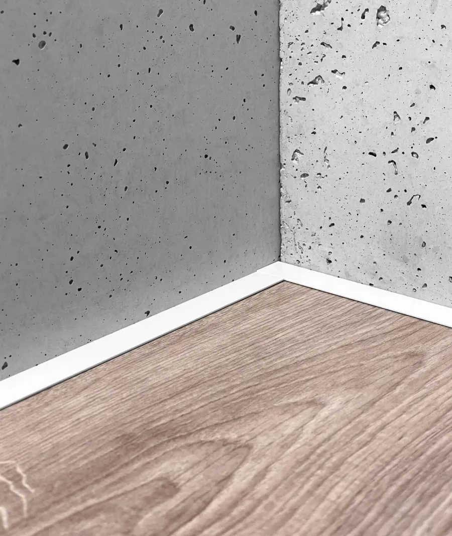 obrazek 1 200 x 1,6 x 0,1 cm Minileiste - (biały RAL 9016) - Minimalistyczna listwa przypodłogowa - AL16X2-04