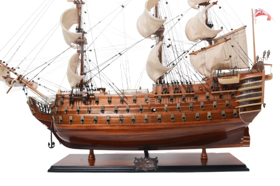 obrazek 4 HMS Victory – Ekskluzywny Model Okrętu 97cm | Rękodzieło z Drewna Egzotycznego