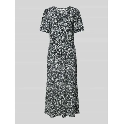 Zdjęcie Długa sukienka z wiązanym paskiem