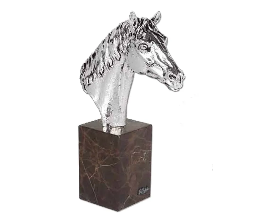 picture 1 A silver bust of a horse