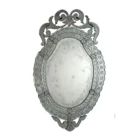 Picture An original mirror for stylish interiors - Ongaro & Fuga