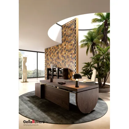 Zdjęcie Awangardowe biurko gabinetowe od włoskiej marki Della Rovere