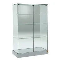 Zdjęcie Ekskluzywna witryna sklepowa o klasycznym kształcie