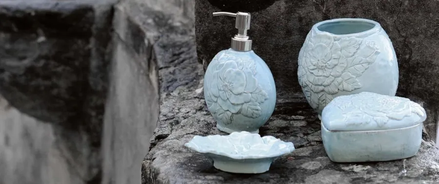 obrazek 5 Dekoracyjna ceramiczna tacka łazienkowa - Virginia Casa